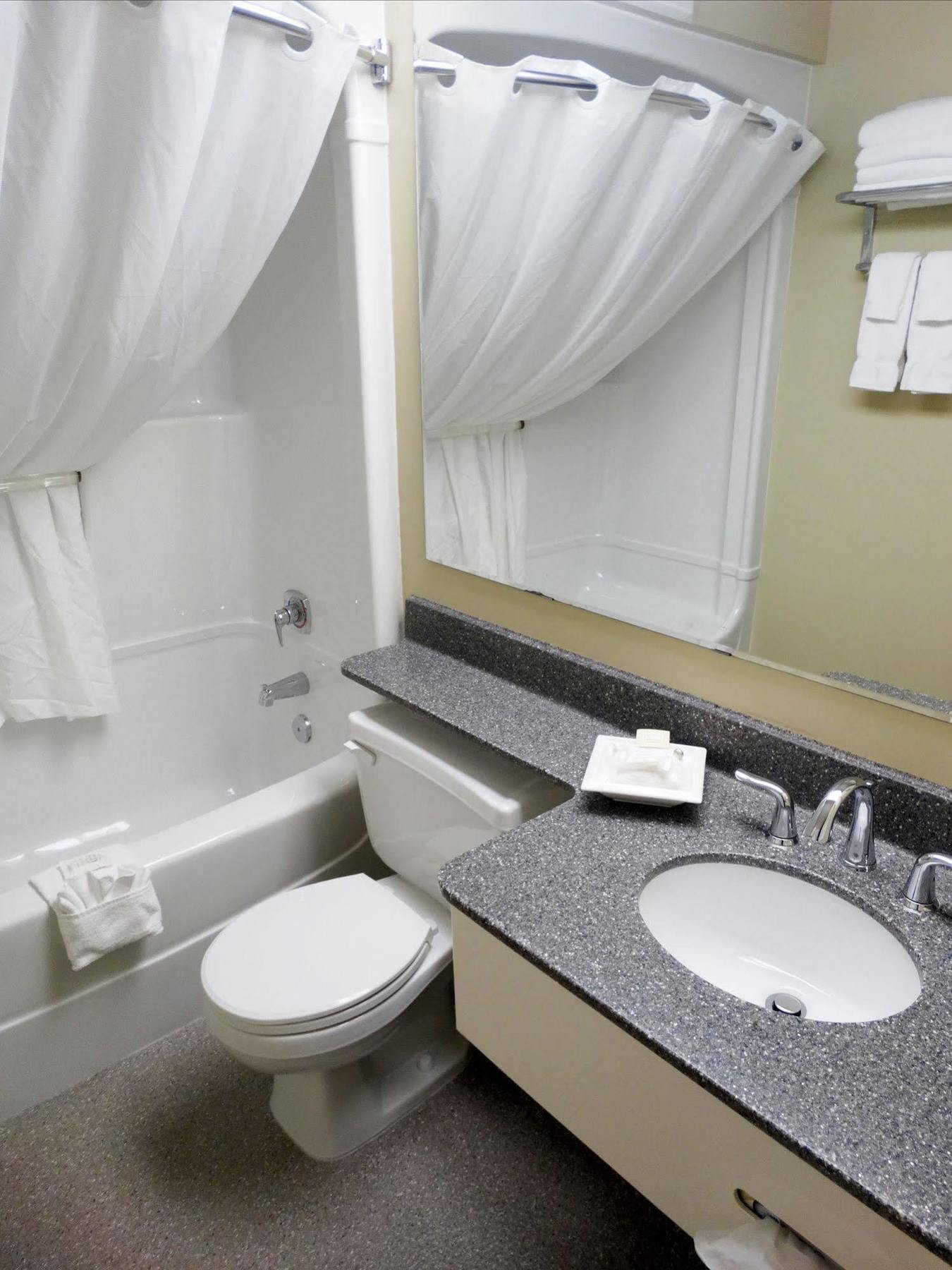 Amsterdam Inn & Suites Sussex Kültér fotó